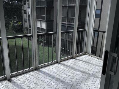 6200 S Falls Cir Drive, Lauderhill, FL 33319