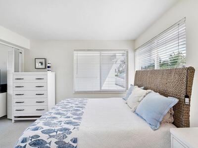 1221 Hillsboro Mile, Hillsboro Beach, FL 33062