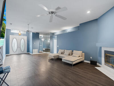 582 NW Montevina Drive, Port Saint Lucie, FL 34986