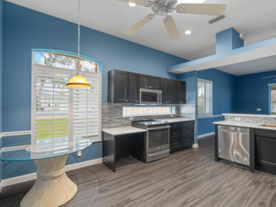 582 NW Montevina Drive, Port Saint Lucie, FL 34986