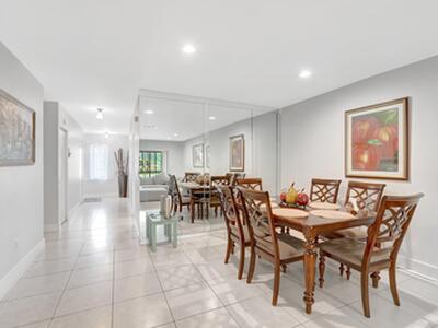 21214 Lago Circle, Boca Raton, FL 33433