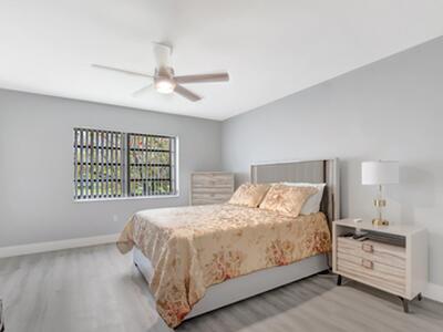 21214 Lago Circle, Boca Raton, FL 33433