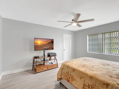 21214 Lago Circle, Boca Raton, FL 33433