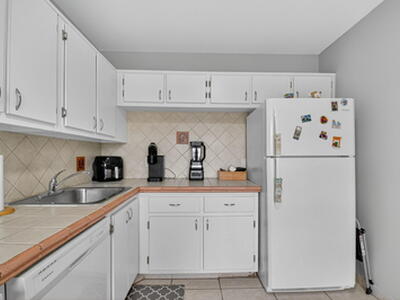 21214 Lago Circle, Boca Raton, FL 33433