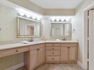 2565 S Ocean Boulevard, Highland Beach, FL 33487