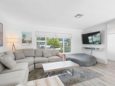 226 SW 13th Avenue SW, Boynton Beach, FL 33435