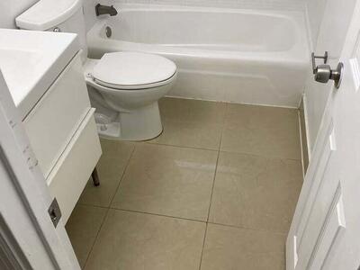 512 SW 7th Street, Hallandale Beach, FL 33009