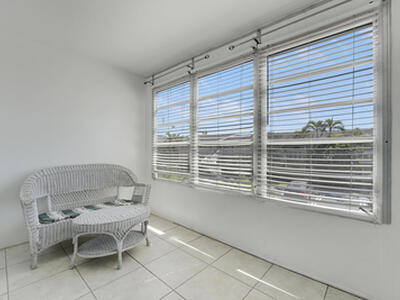 2132 NE 1st Way, Boynton Beach, FL 33435