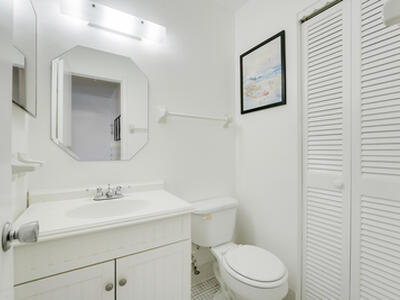 2132 NE 1st Way, Boynton Beach, FL 33435