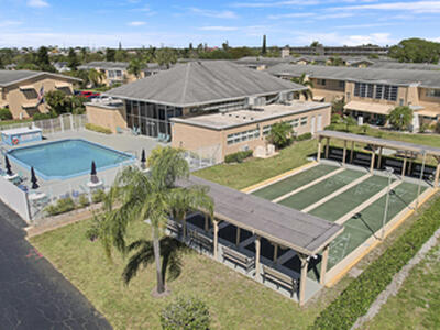 2132 NE 1st Way, Boynton Beach, FL 33435