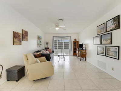 2132 NE 1st Way, Boynton Beach, FL 33435