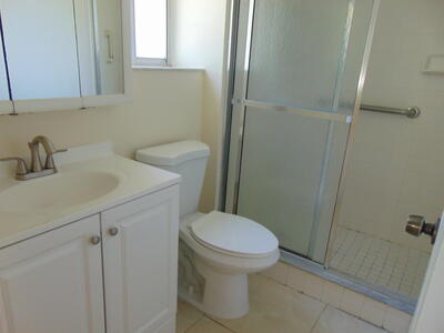 3186 Via Poinciana, Lake Worth, FL 33467