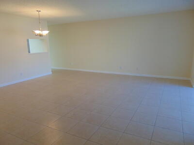 3186 Via Poinciana, Lake Worth, FL 33467