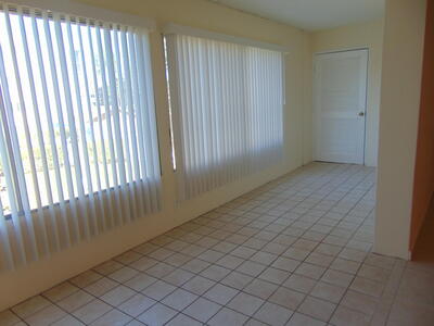 3186 Via Poinciana, Lake Worth, FL 33467