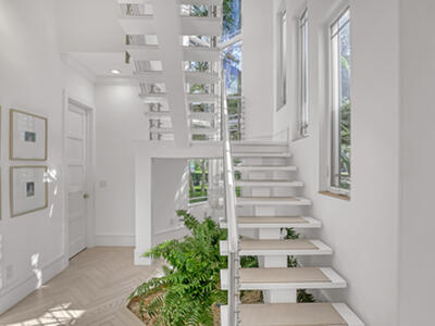 2338 Flamingo Road, Palm Beach Gardens, FL 33410