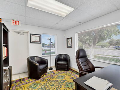 3865 10th Avenue N, Palm Springs, FL 33461