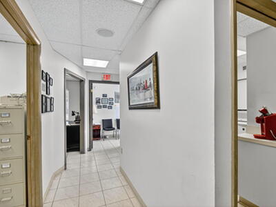 3865 10th Avenue N, Palm Springs, FL 33461