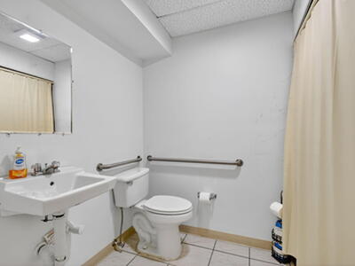 3865 10th Avenue N, Palm Springs, FL 33461