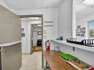 3865 10th Avenue N, Palm Springs, FL 33461