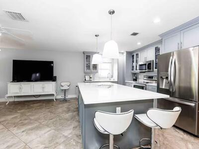 710 Dobbins Street, West Palm Beach, FL 33405