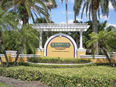 5060 Fairways #312 Circle