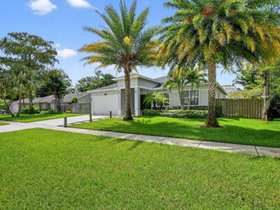 13458 Brixham Street, Wellington, FL 33414