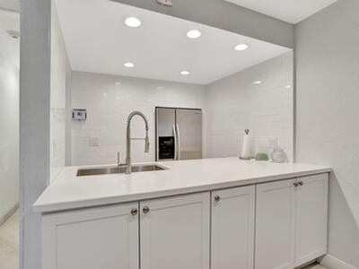 1069 Hillsboro Mile, Hillsboro Beach, FL 33062