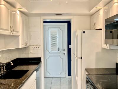 1069 Hillsboro Mile, Hillsboro Beach, FL 33062