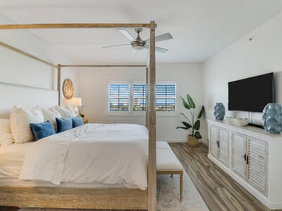 2640 Lake Shore Drive, Riviera Beach, FL 33404