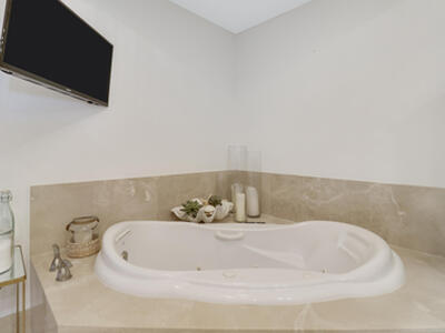 2640 Lake Shore Drive, Riviera Beach, FL 33404