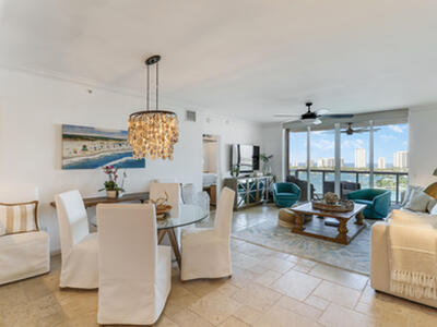 2640 Lake Shore Drive, Riviera Beach, FL 33404