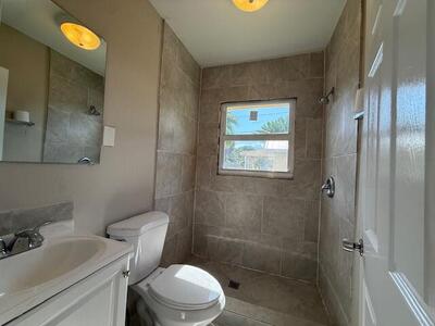 400 Metcalf Court, West Palm Beach, FL 33407