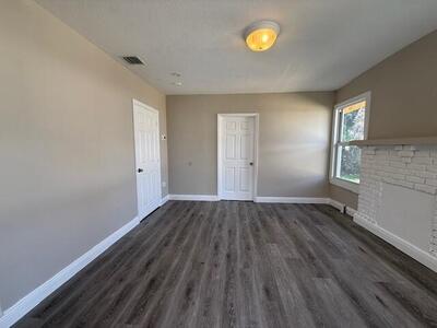 400 Metcalf Court, West Palm Beach, FL 33407