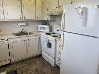 112 Preston C, Boca Raton, FL 33434