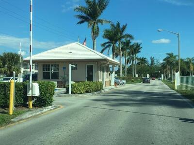 57 Dorchester C, West Palm Beach, FL 33417