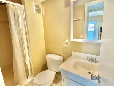 57 Dorchester C, West Palm Beach, FL 33417