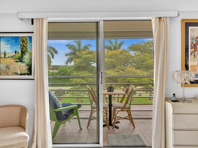 576 Fanshaw N, Boca Raton, FL 33434