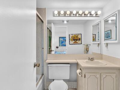 576 Fanshaw N, Boca Raton, FL 33434