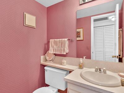 576 Fanshaw N, Boca Raton, FL 33434