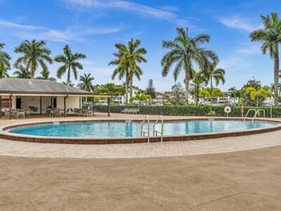 576 Fanshaw N, Boca Raton, FL 33434