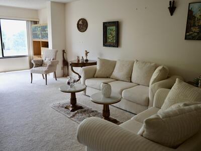 3154 Via Poinciana, Lake Worth, FL 33467