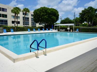 3154 Via Poinciana, Lake Worth, FL 33467