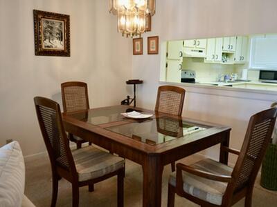 3154 Via Poinciana, Lake Worth, FL 33467