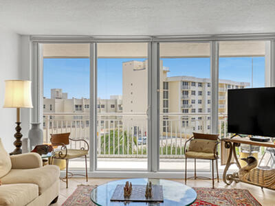 3546 S Ocean Boulevard, South Palm Beach, FL 33480