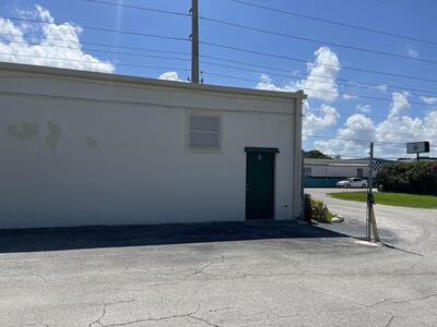 6000 Georgia Avenue, West Palm Beach, FL 33405