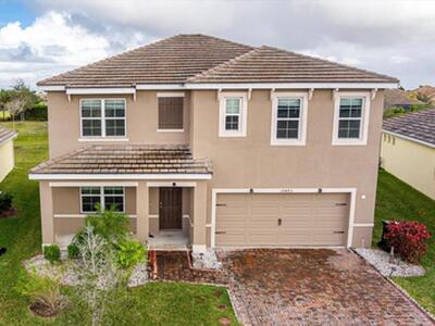 10493 SW Toren Way, Port Saint Lucie, FL 34983