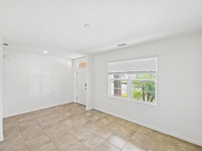 10493 SW Toren Way, Port Saint Lucie, FL 34983