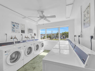 125 Shore Court, North Palm Beach, FL 33408