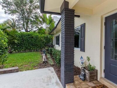 327 Dartmouth Drive Drive, Lake Worth Beach, FL 33460