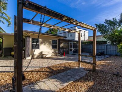 327 Dartmouth Drive Drive, Lake Worth Beach, FL 33460